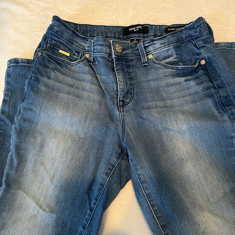 Nine West size 4
